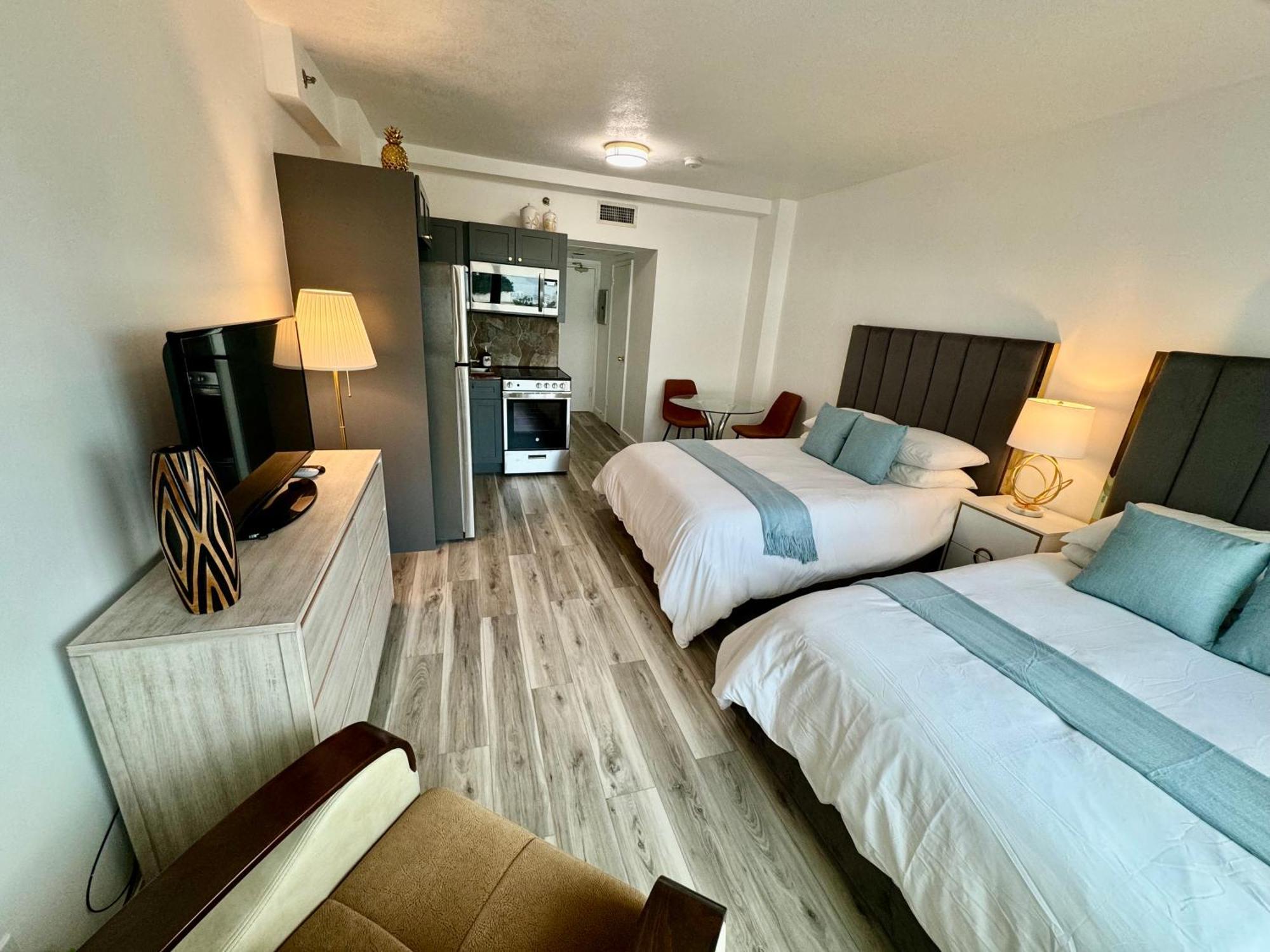 Directly On The Beach With Pool & Parking Miami Beach Buitenkant foto