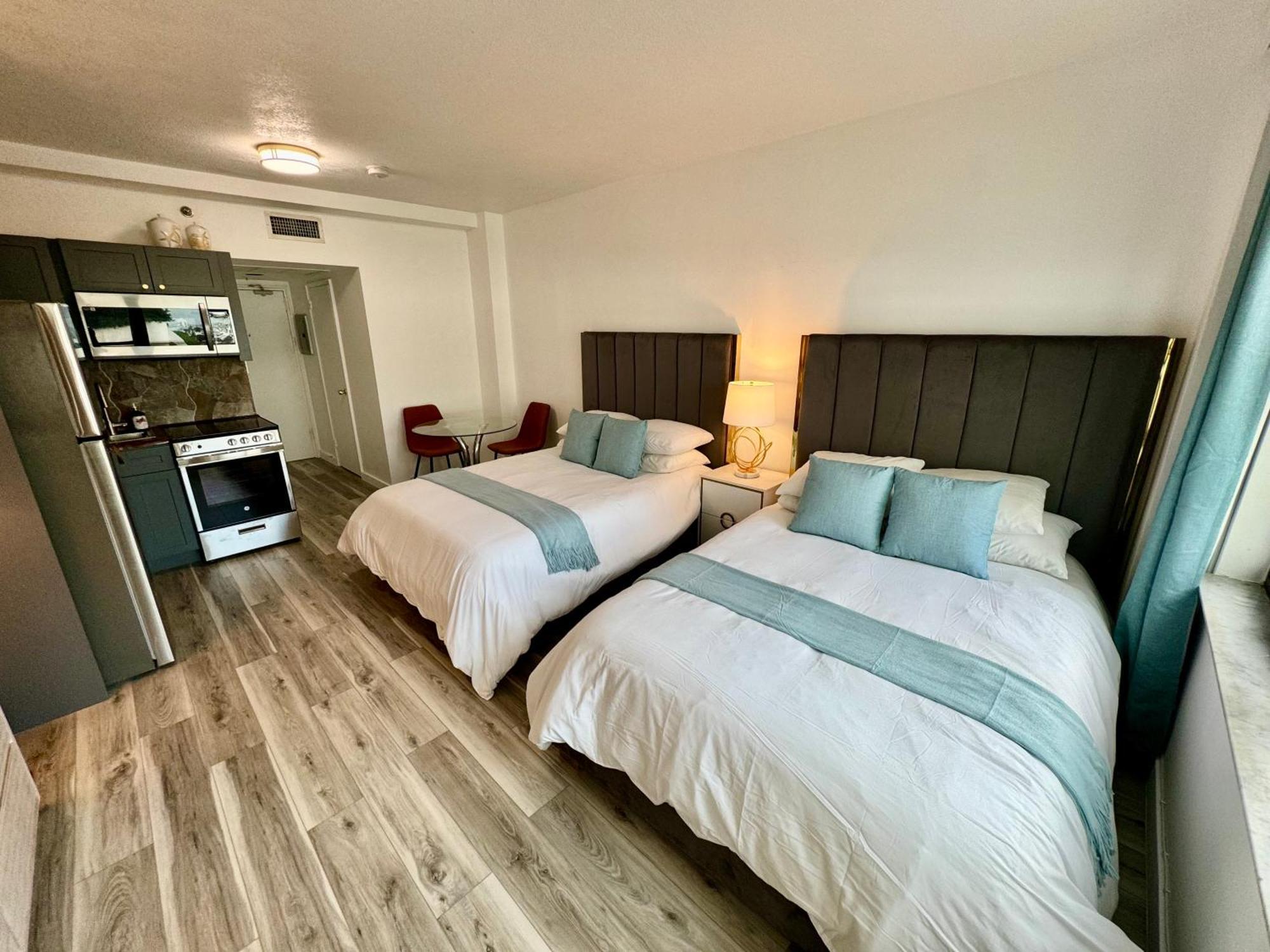 Directly On The Beach With Pool & Parking Miami Beach Buitenkant foto