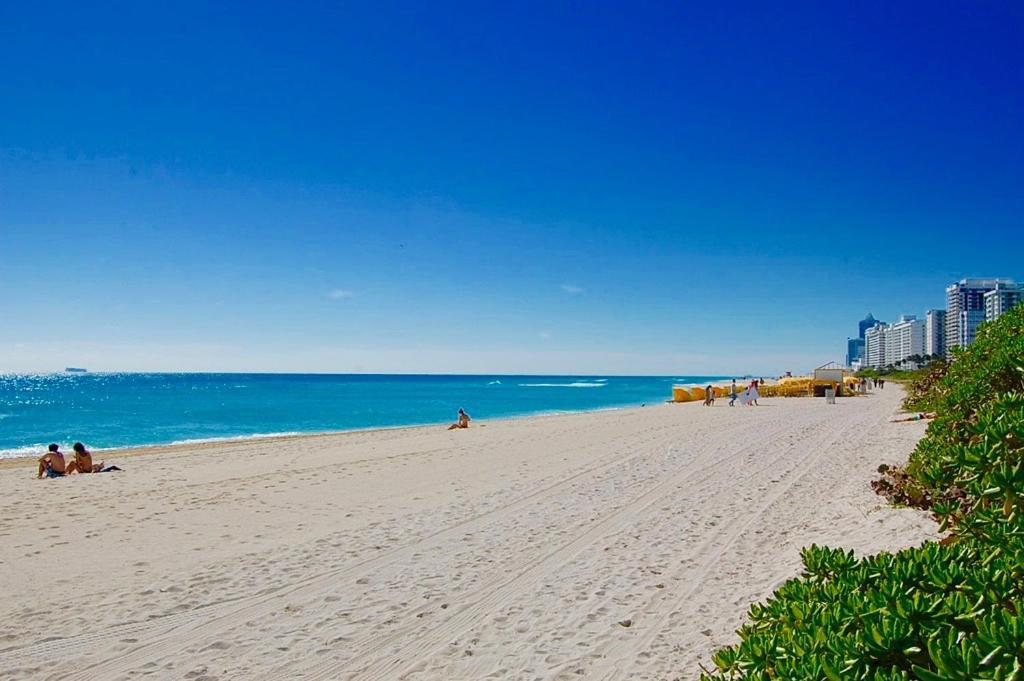 Directly On The Beach With Pool & Parking Miami Beach Buitenkant foto