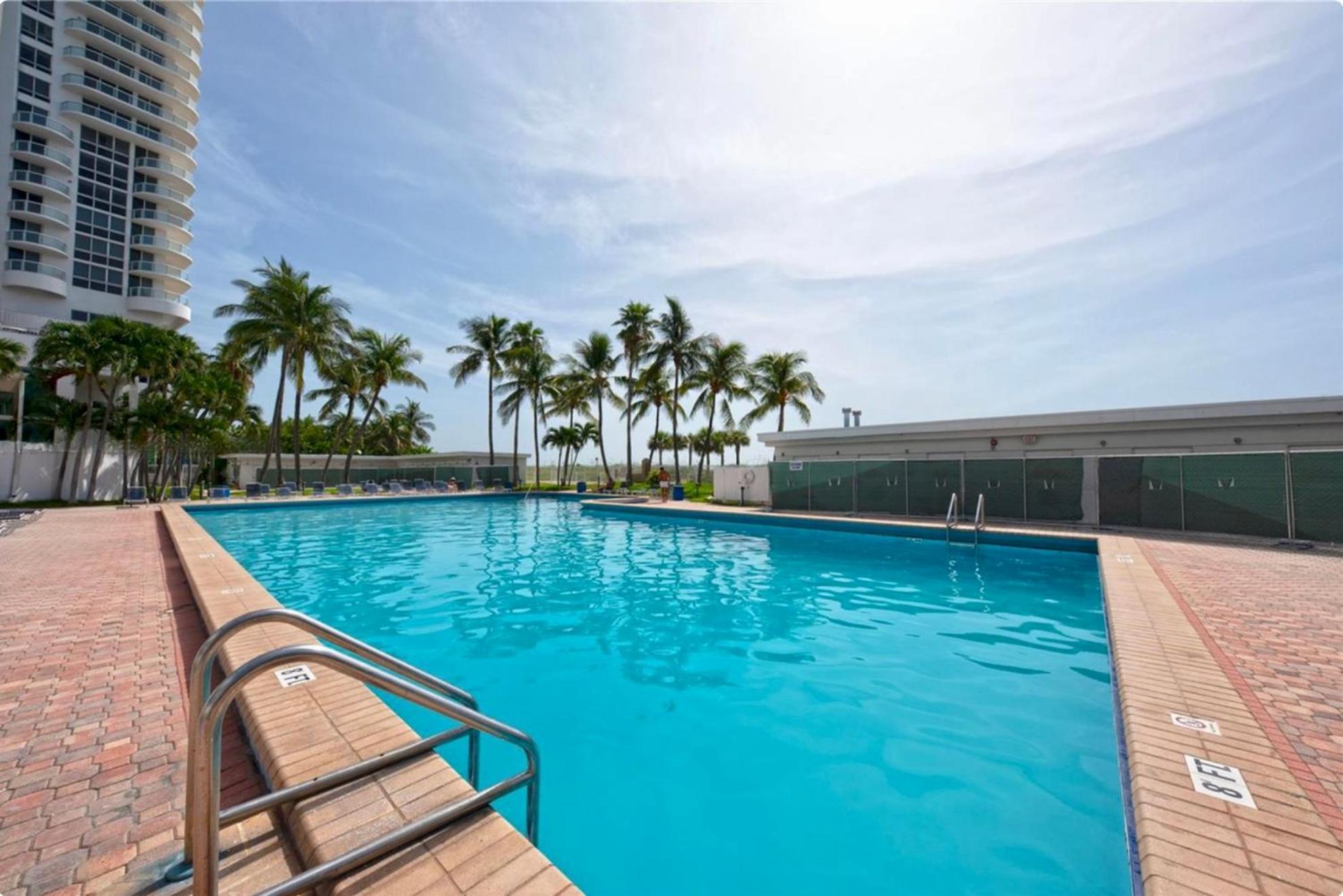 Directly On The Beach With Pool & Parking Miami Beach Buitenkant foto